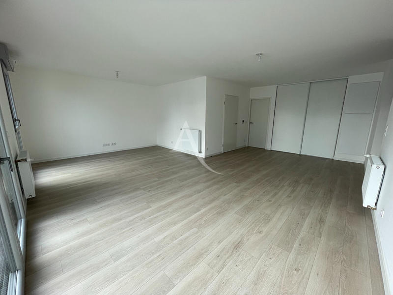 Appartement - 82 m² - 3 pièces