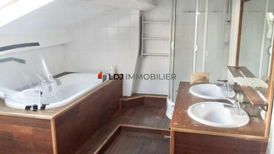 Appartement - 136 m² - 4 pièces