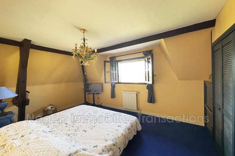 Maison - 259 m² - 8 pièces