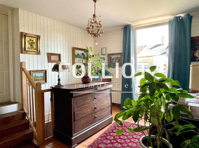 Maison - 140 m² - 6 pièces