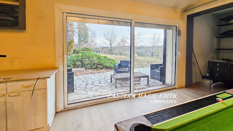 Maison - 280 m² - 9 pièces