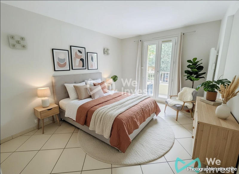 Appartement - 80 m² - 4 pièces