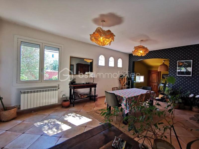 Maison traditionnelle - 143 m² - 6 pièces