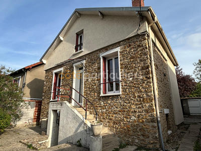 Maison - 76 m² - 6 pièces