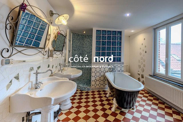 Maison ancienne - 201 m² - 7 pièces