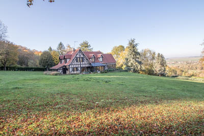 Propriété - 293 m² - 5 pièces