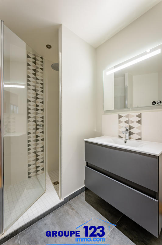 Appartement - 125 m² - 5 pièces