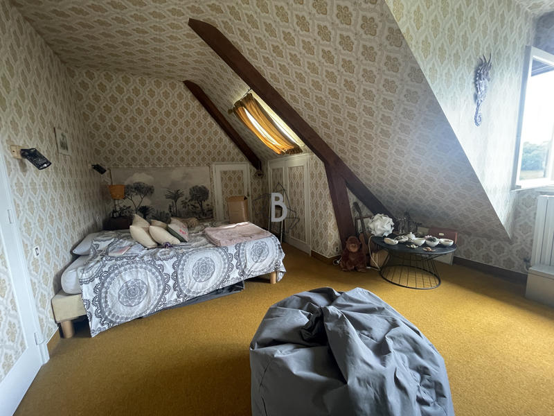 Maison - 230 m² - 10 pièces