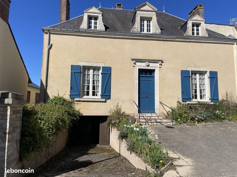 Maison - 80 m² - 5 pièces