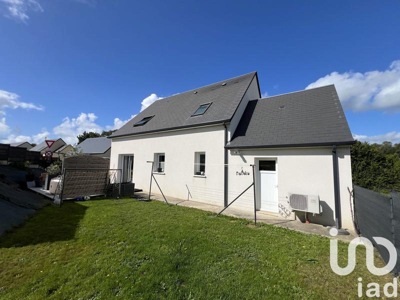 Maison - 104 m² - 5 pièces