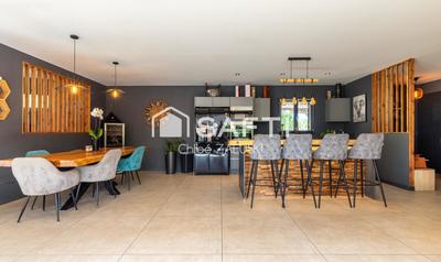 Maison - 163 m² - 5 pièces