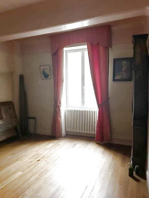 Maison de village - 270 m² - 8 pièces