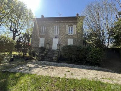 Maison - 170 m² - 6 pièces