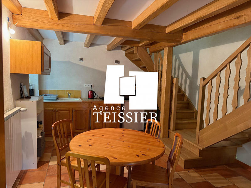 Mas - 230 m² - 11 pièces