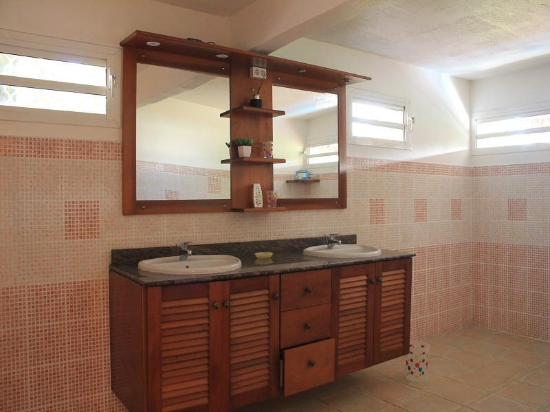 Maison - 256 m² - 7 pièces