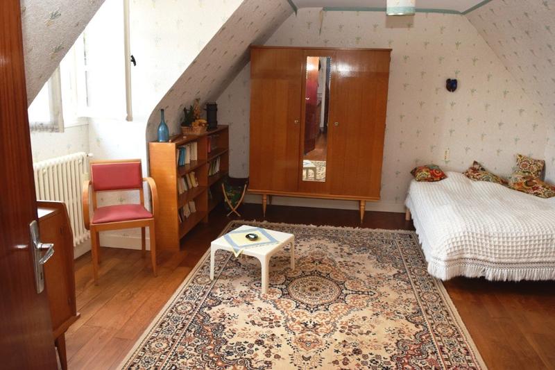 Maison - 169 m² - 9 pièces