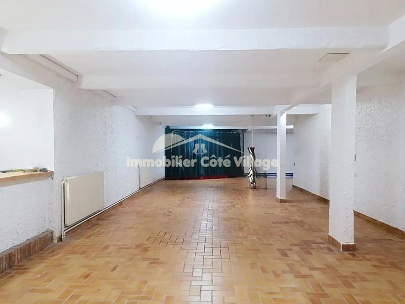 Villa - 276 m² - 8 pièces