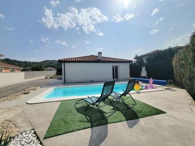 Maison - 92 m² - 4 pièces