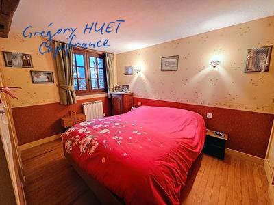 Maison - 121 m² - 8 pièces