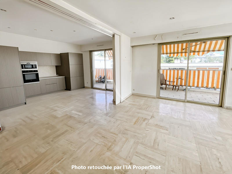 Appartement - 94 m² - 4 pièces