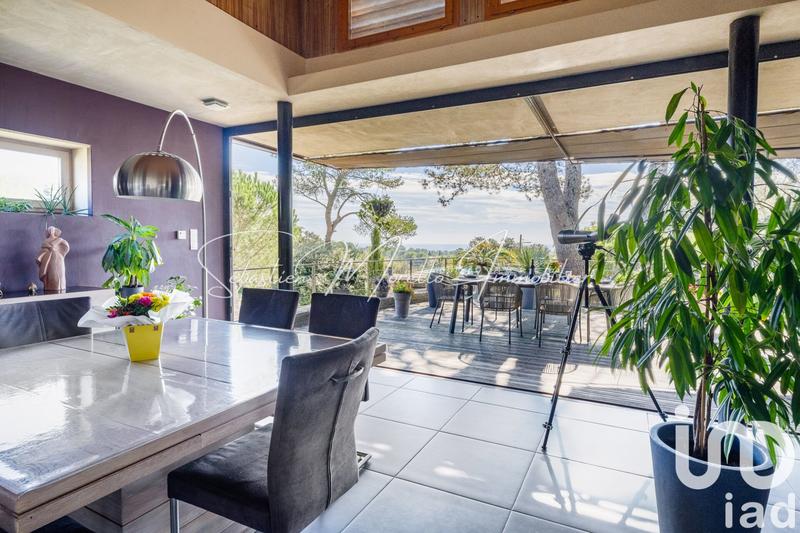 Maison de maîtres - 225 m² - 7 pièces