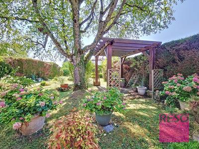 Maison - 290 m² - 10 pièces