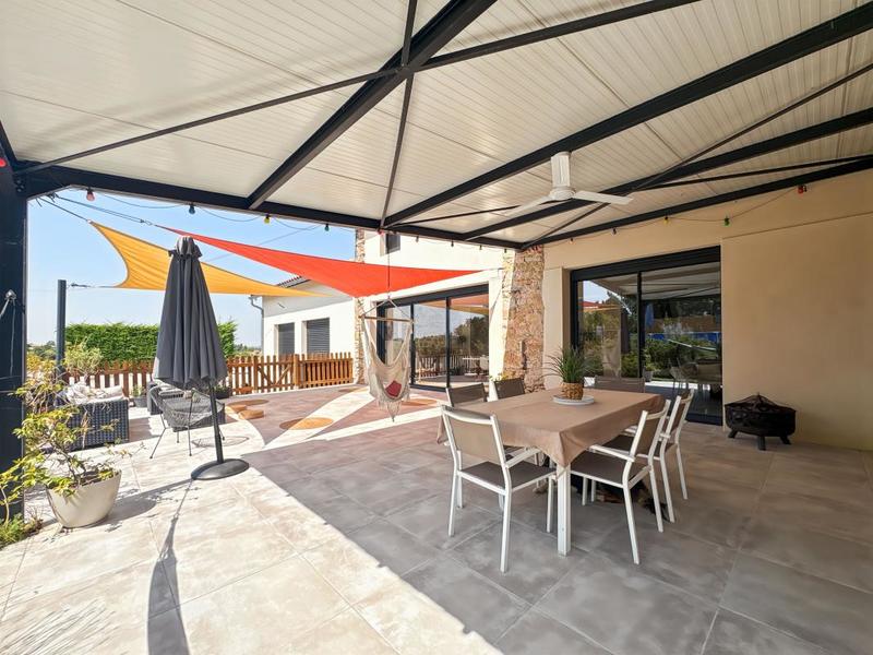 Maison - 185 m² - 4 pièces