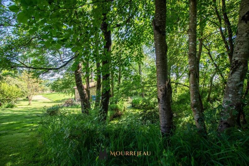 Demeure - 460 m² - 16 pièces