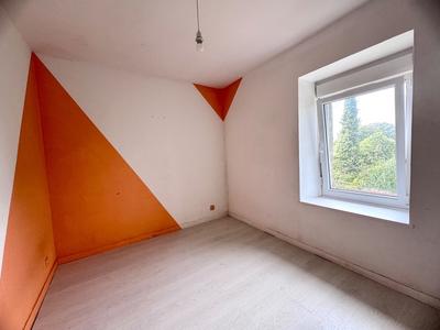 Maison - 128 m² - 7 pièces