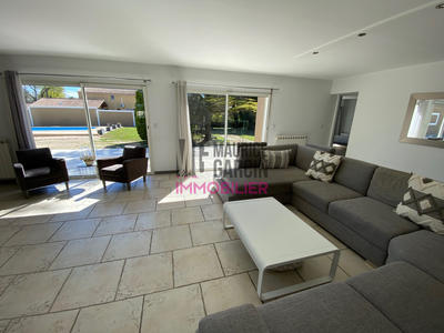 Maison - 201 m² - 4 pièces