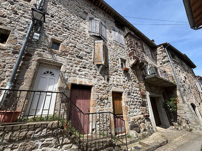 Maison - 138 m² - 8 pièces