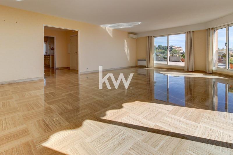 Appartement - 134 m² - 4 pièces