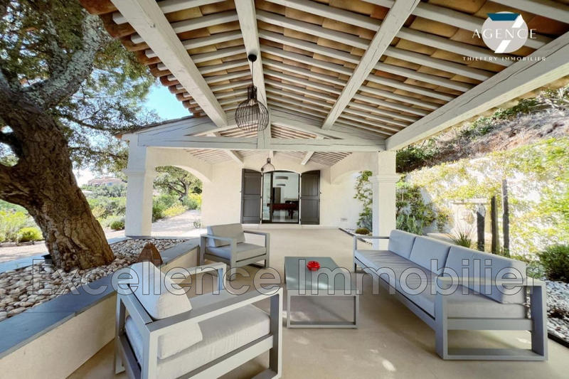 Propriété - 235 m² - 8 pièces