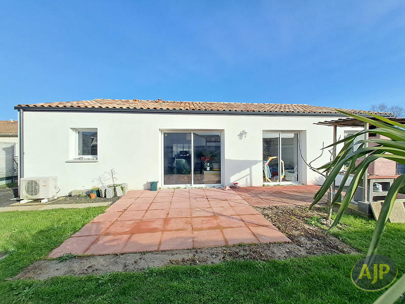 Maison - 93 m² - 4 pièces