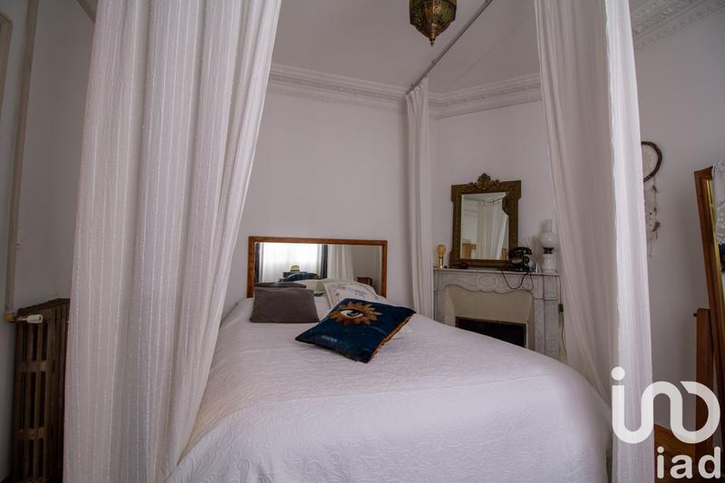 Maison - 255 m² - 11 pièces