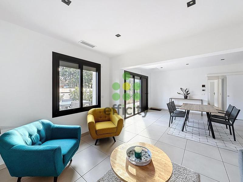 Villa - 105 m² - 6 pièces