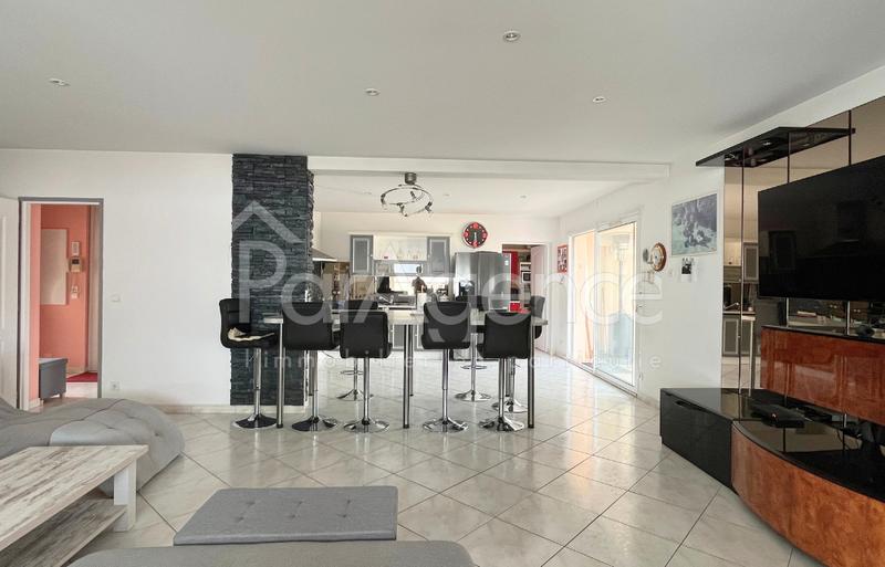 Maison - 162 m² - 5 pièces