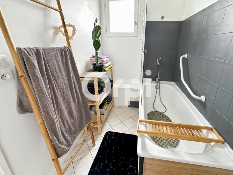 Appartement - 102 m² - 5 pièces