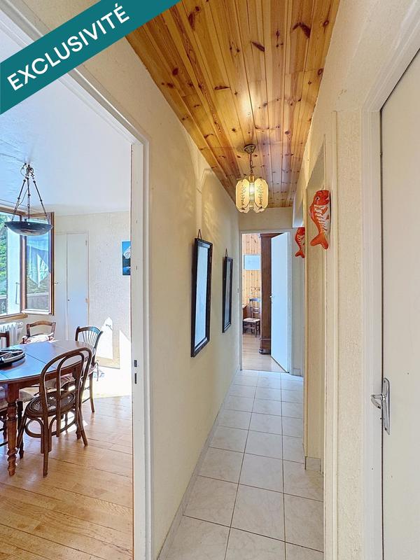 Maison - 221 m² - 8 pièces