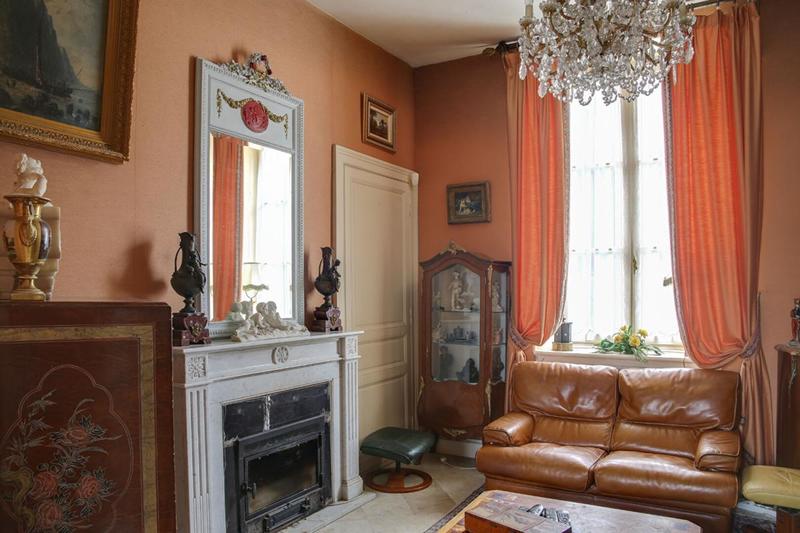 Propriété - 210 m² - 10 pièces