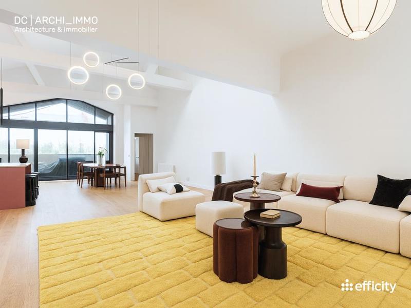 Appartement - 284 m² - 8 pièces