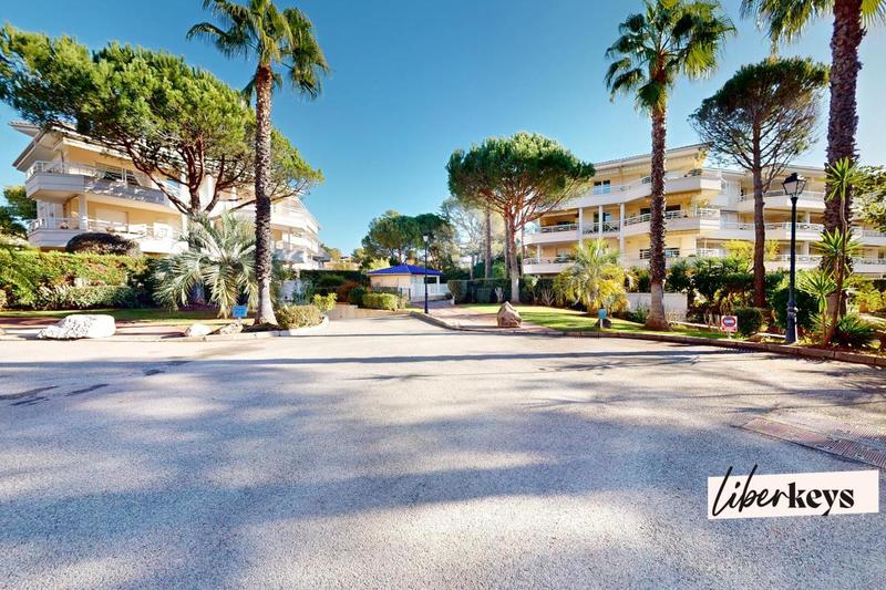 Appartement - 226 m² - 5 pièces