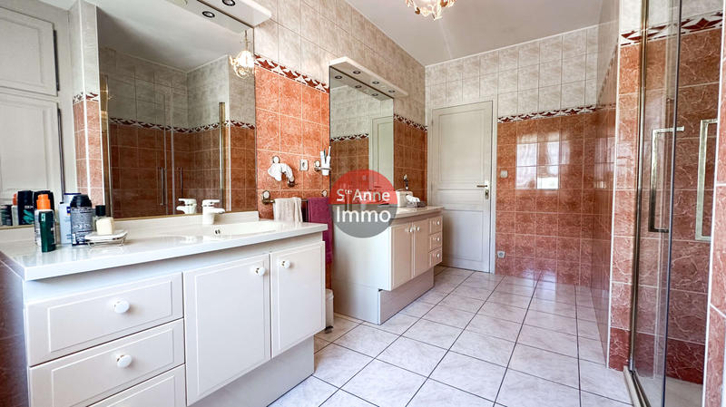 Maison de village - 190 m² - 8 pièces