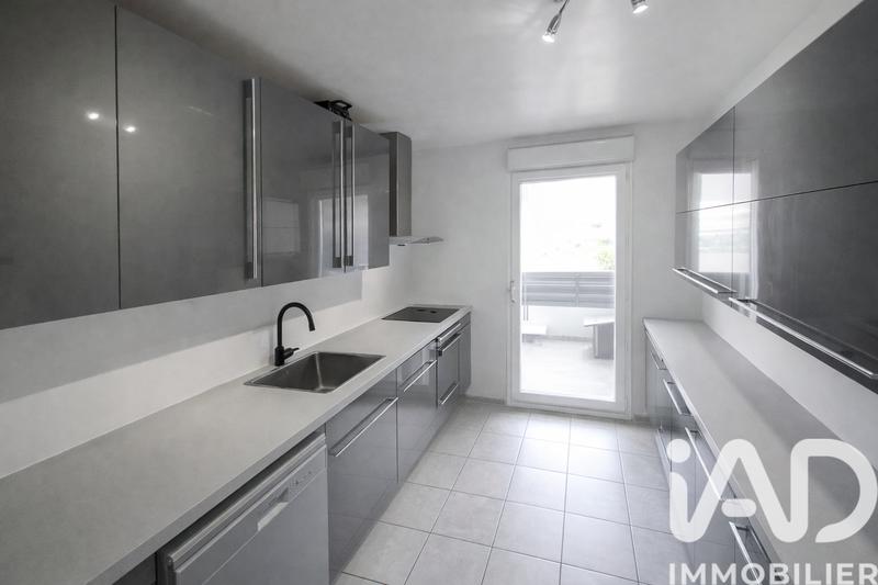 Appartement - 84 m² - 4 pièces