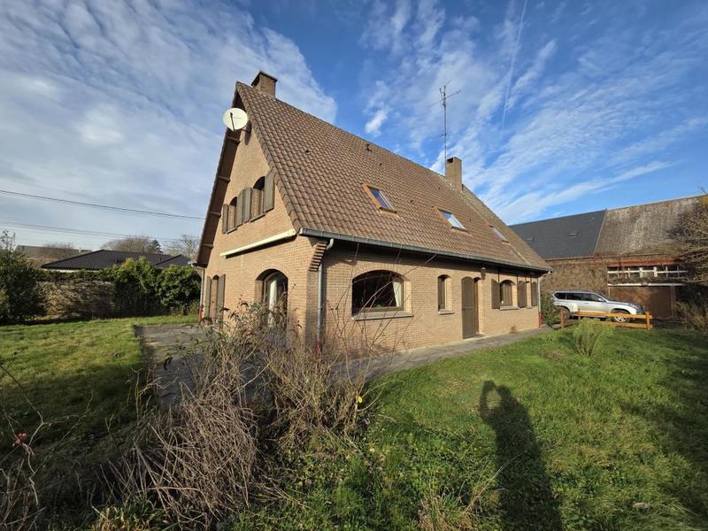 Pavillon - 168 m² - 8 pièces