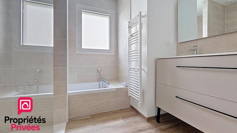 Maison - 140 m² - 5 pièces