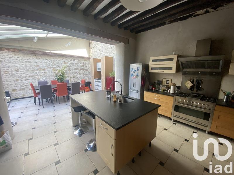 Maison - 210 m² - 8 pièces