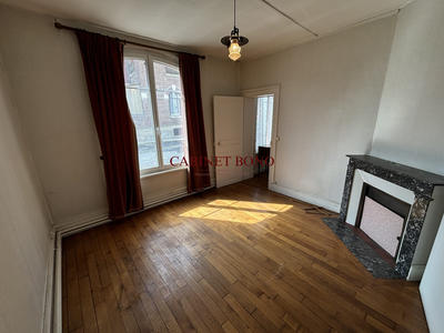 Maison ancienne - 242 m² - 10 pièces