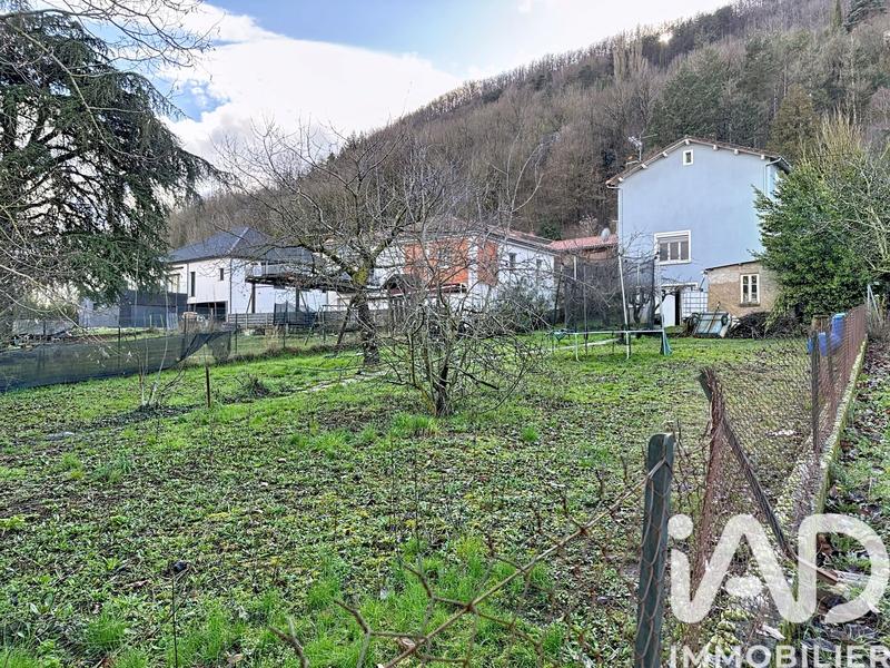 Maison - 90 m² - 5 pièces