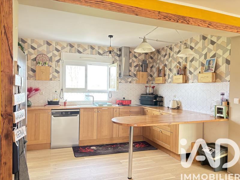 Maison - 140 m² - 5 pièces